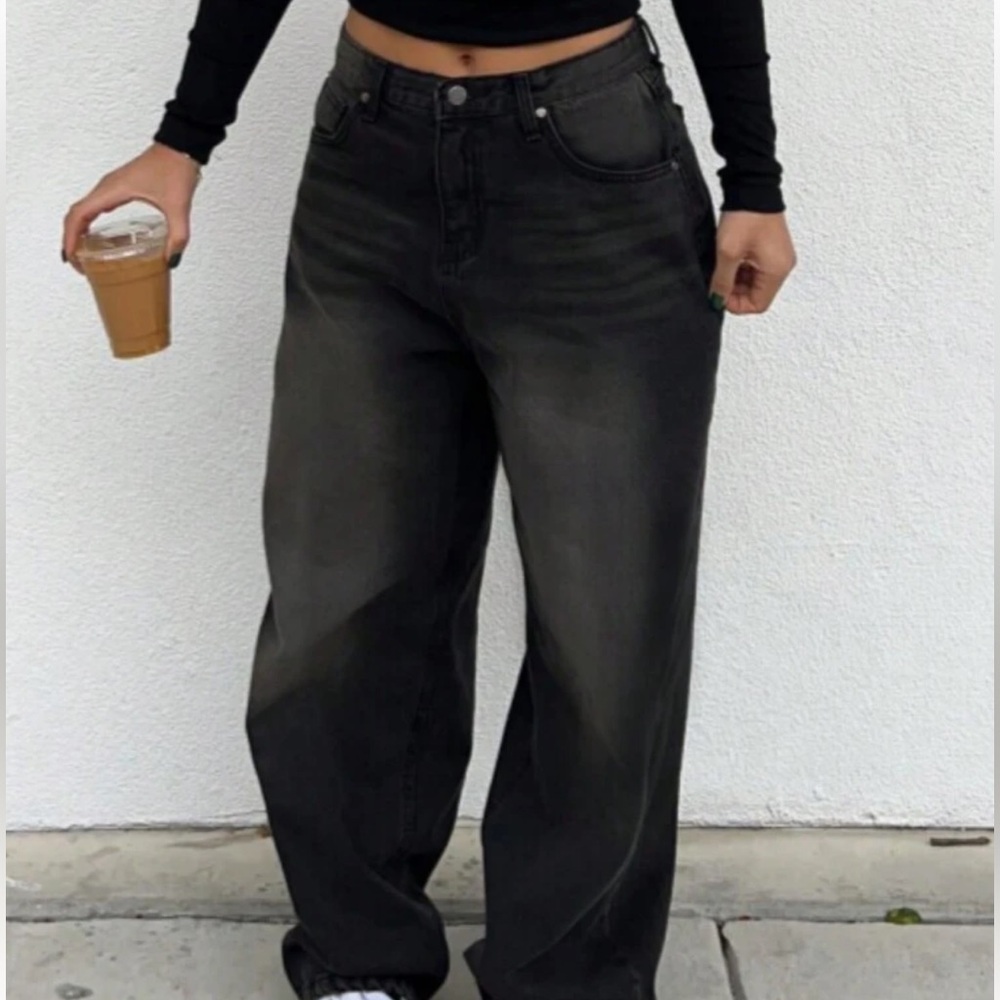 Women’s Baggy Jeans